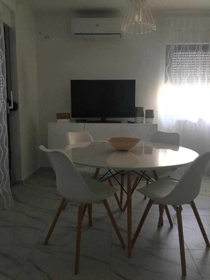 Apartmani Zlata Sveti Filip i Jakov Esterno foto